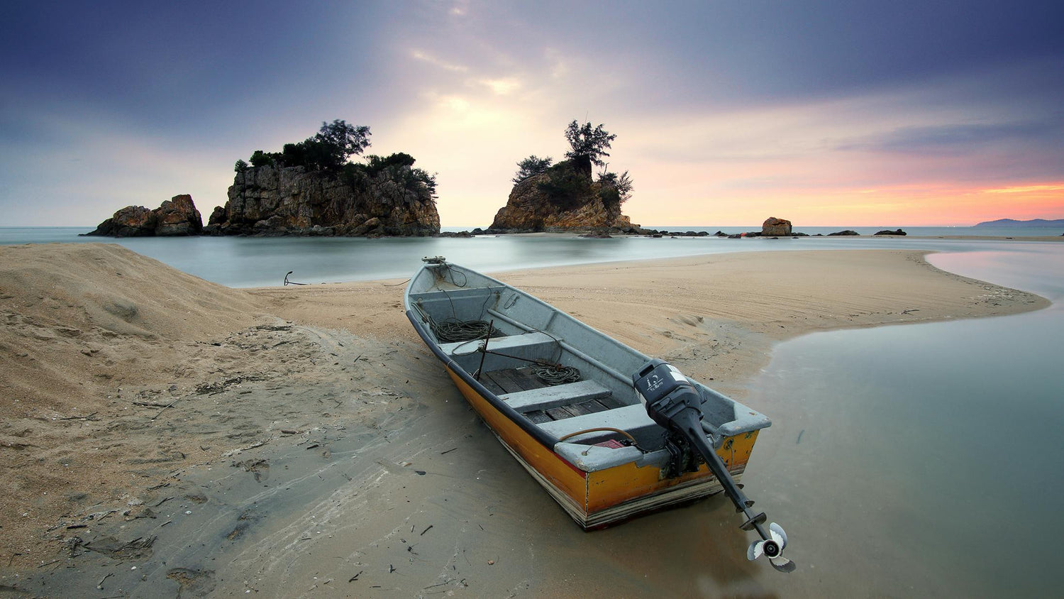 Photo by Ona Freeseed: https://www.pexels.com/photo/boats-on-a-lakeshore-15416280/